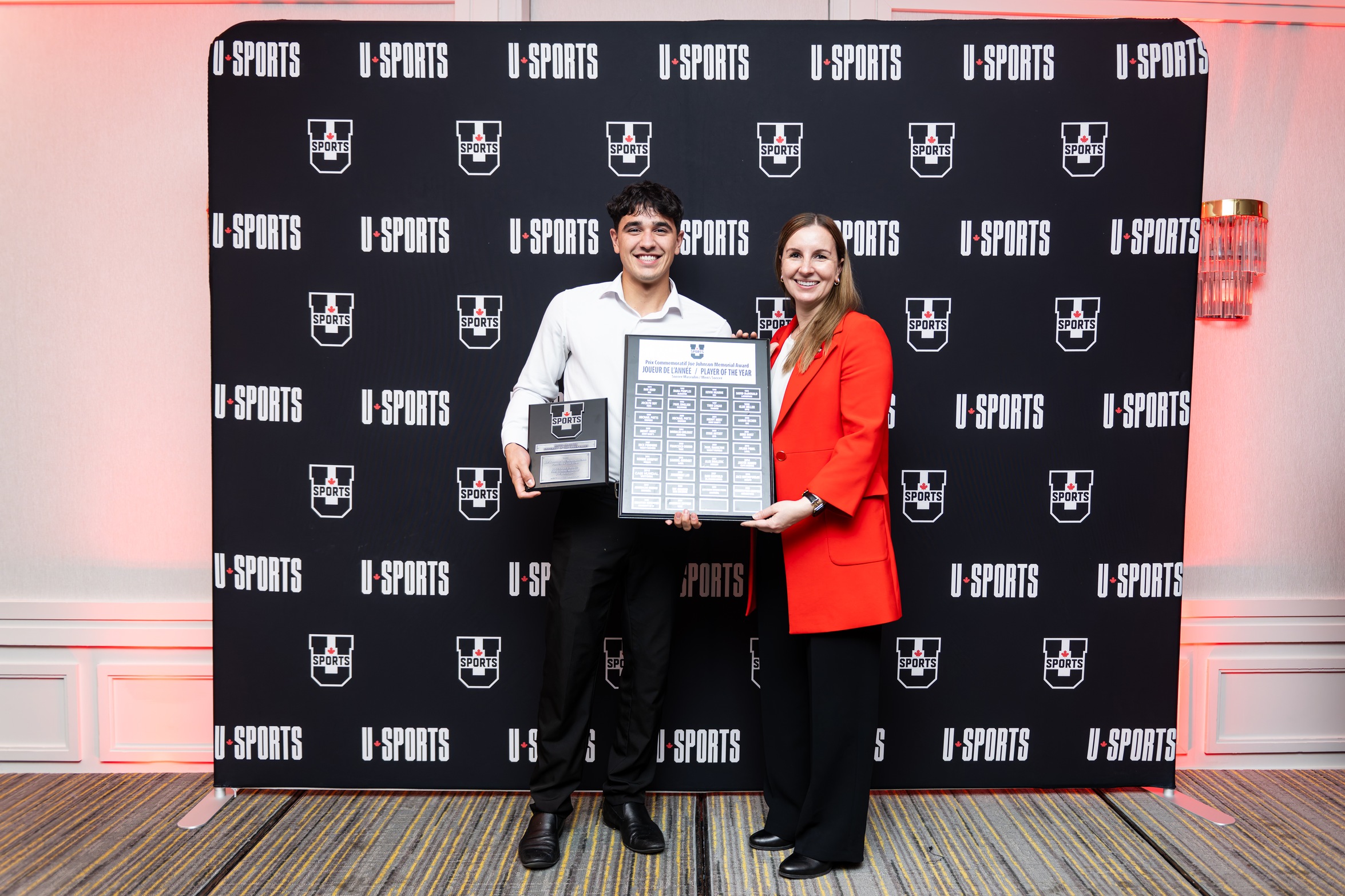 Mateo Brazinha de UFV nomm&eacute; joueur de l&rsquo;ann&eacute;e du soccer masculin de U SPORTS 2025