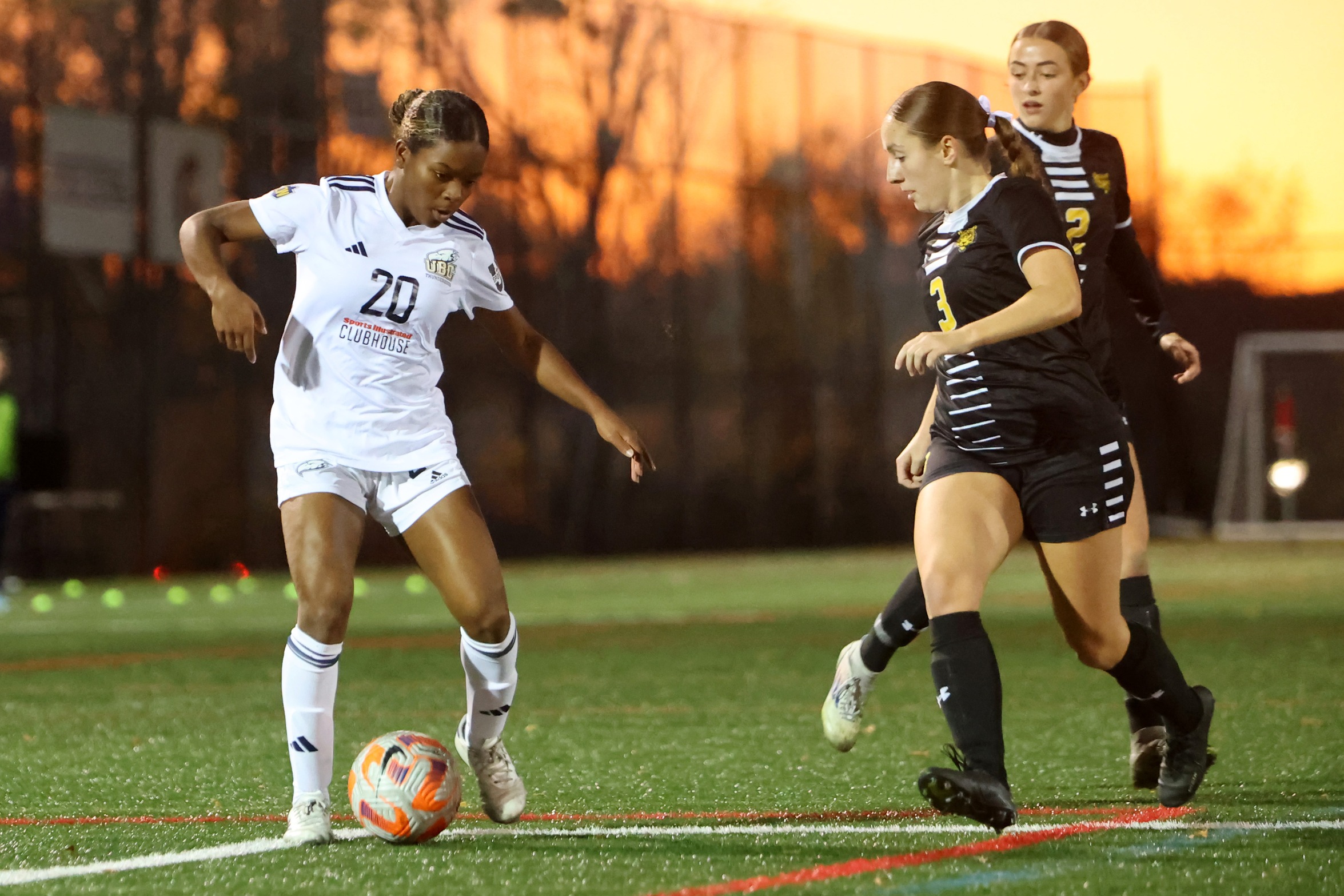UBC domine Dalhousie et l&rsquo;emporte 4-0